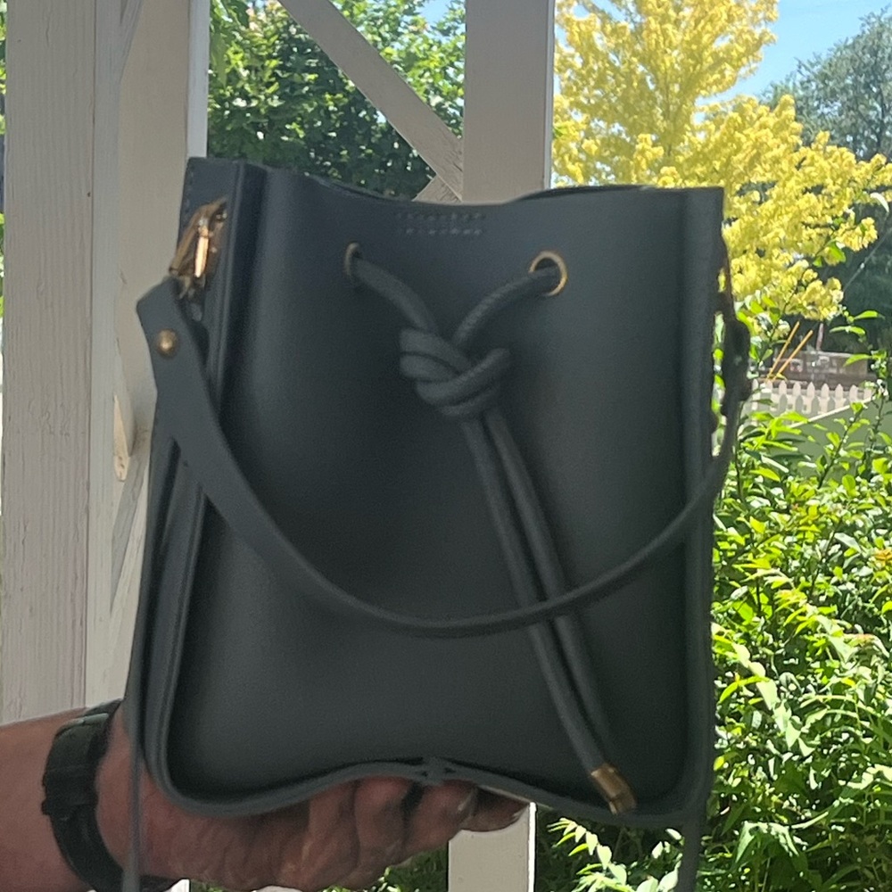 Elegant Blue Bucket Bag